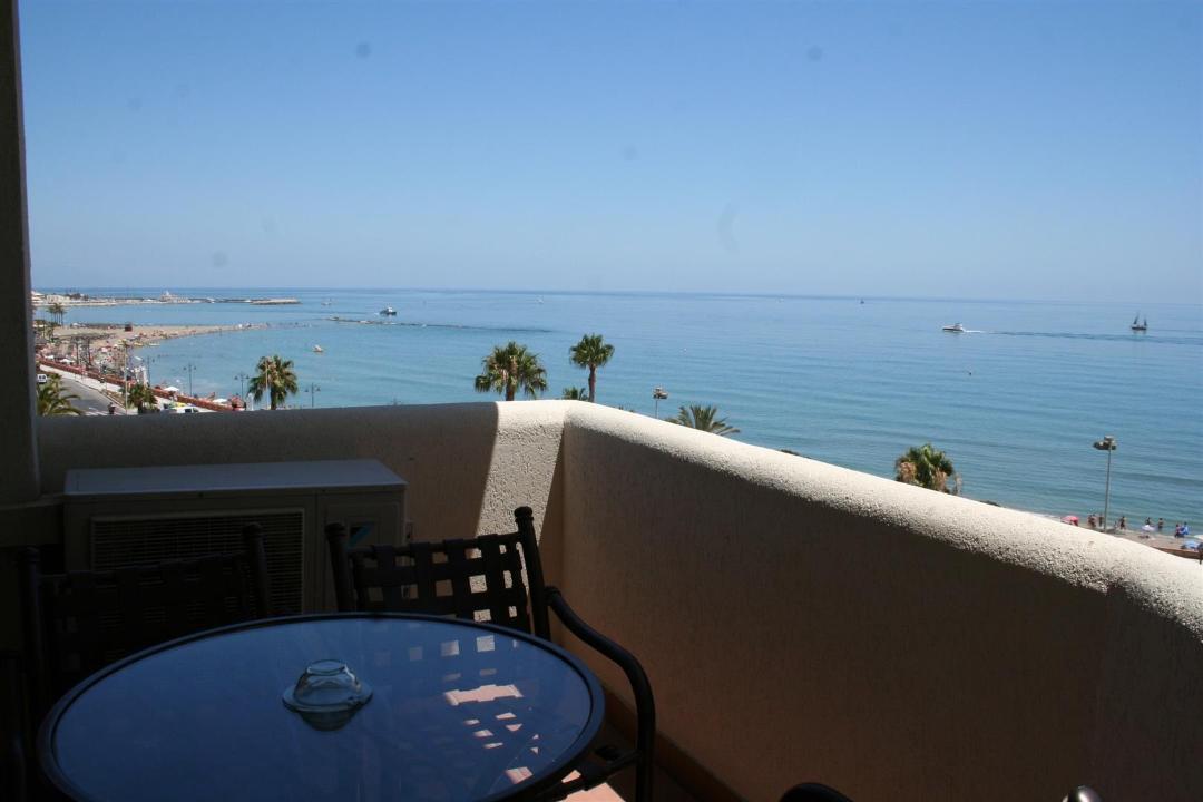 Benalbeach Sea Front Benalmádena Exteriör bild