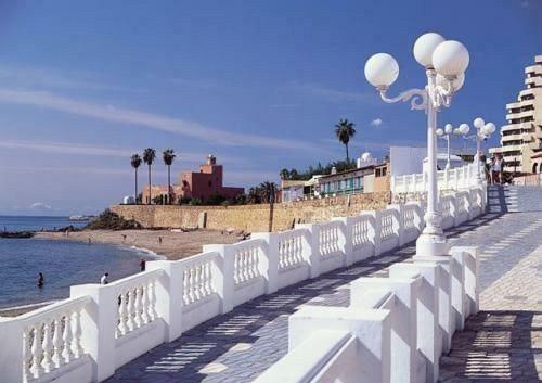 Benalbeach Sea Front Benalmádena Exteriör bild